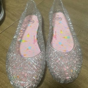 Girls shoes